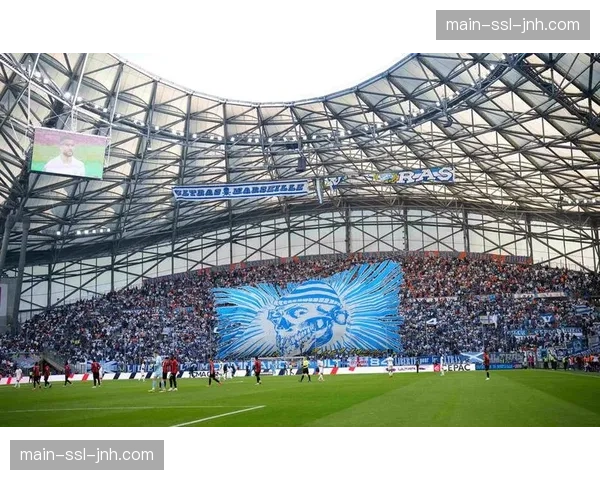 马赛球迷组织因涉嫌暴力行为被禁止前往下一个客场观赛