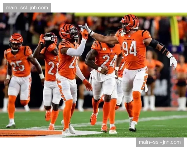 多支季后赛球队飞赴客场，遭遇大面积航班延误